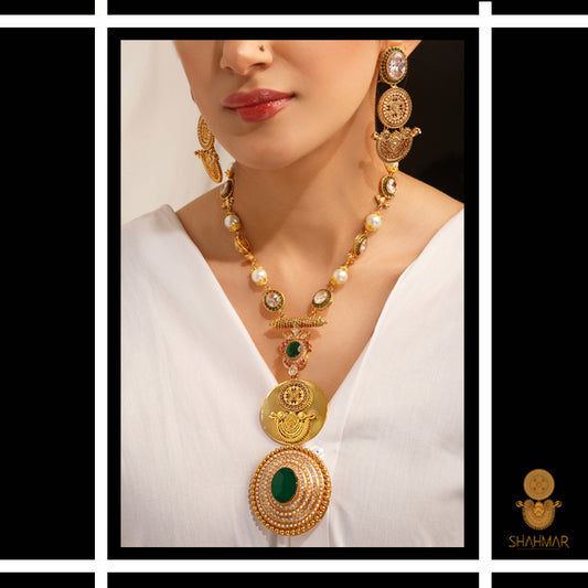 Calia necklace
