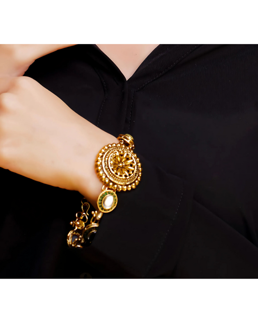 Esme Bangle