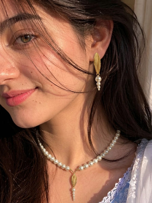 Veloria Necklace